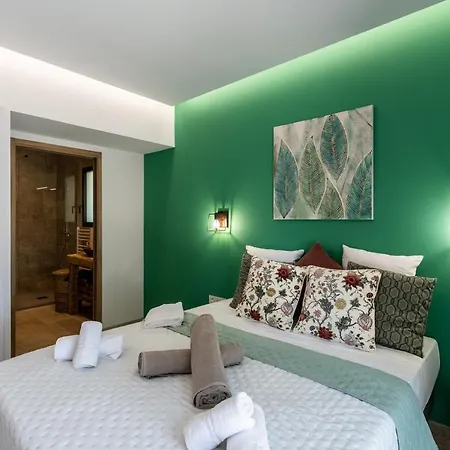 Bergerie De Luxe Vue Mer Avec Piscine Chauffee, Spa Et Terrain De Petanque Villa *